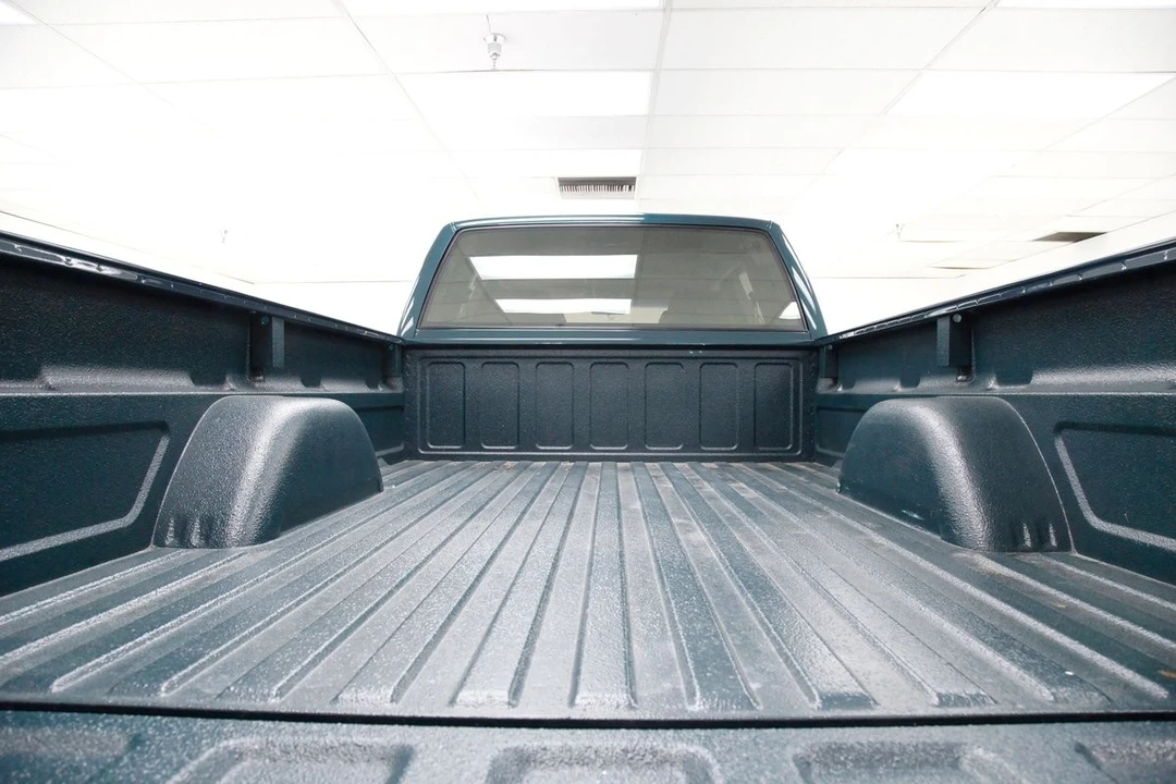 1997 GMC TopKick - Image 29 of 31