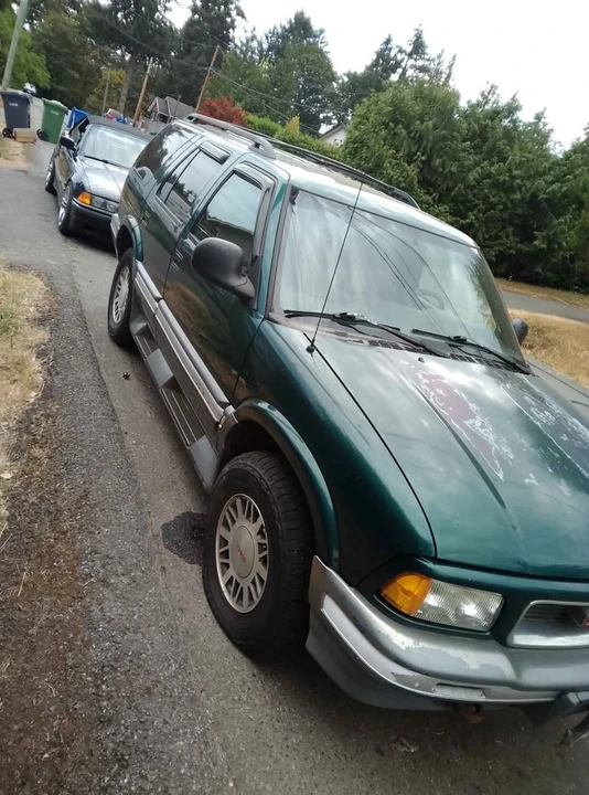 1997 GMC S-15 Jimmy 2nd Gen - Image 2 of 4