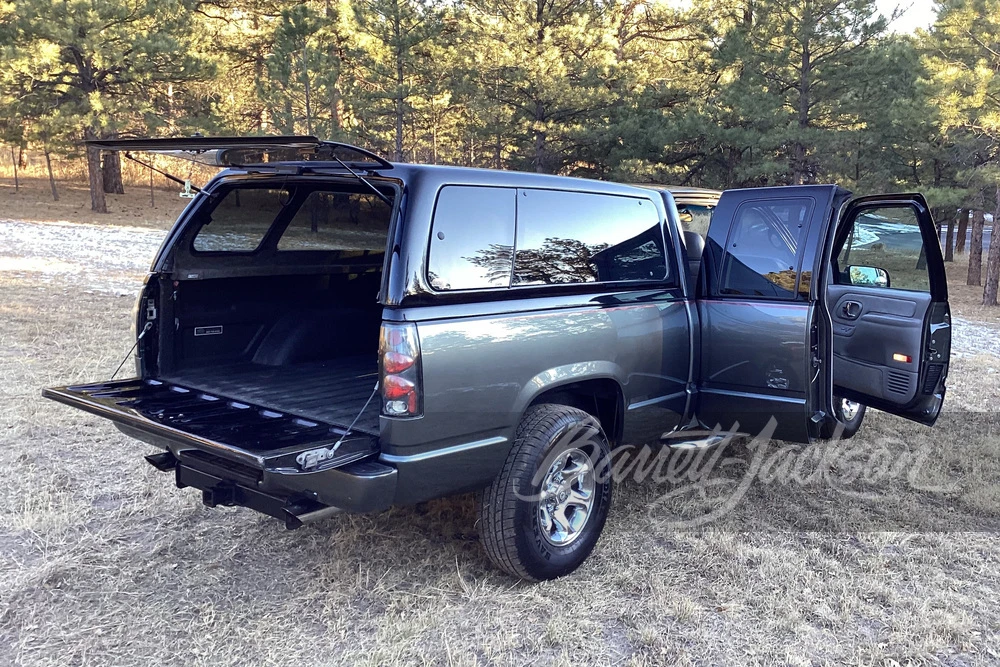 1997 GMC C/K - Image 10 of 14