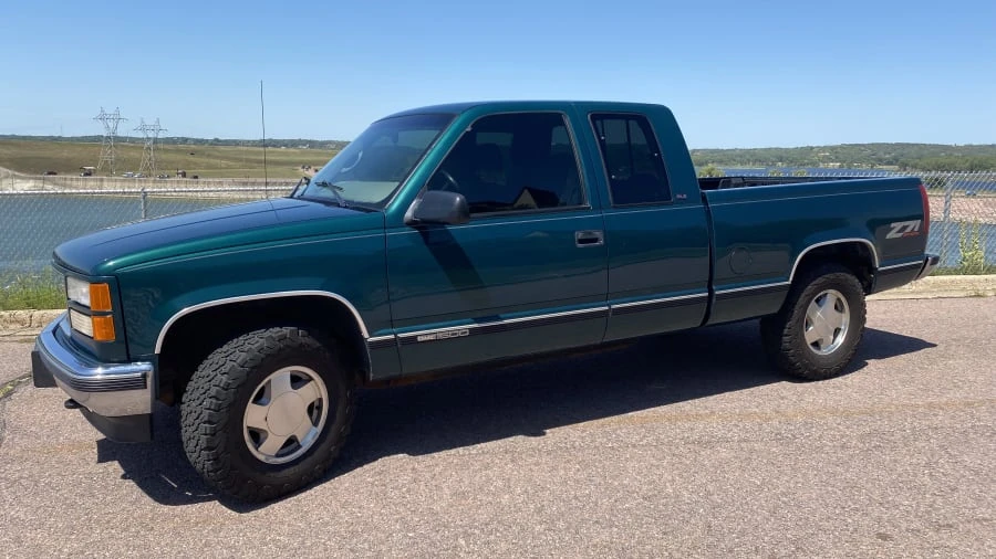 1997 GMC C/K - Image 16 of 17