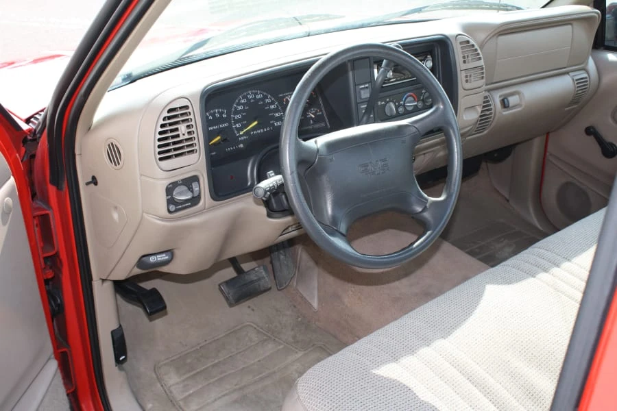 1997 GMC Sierra 1st Gen - Image 4 of 8