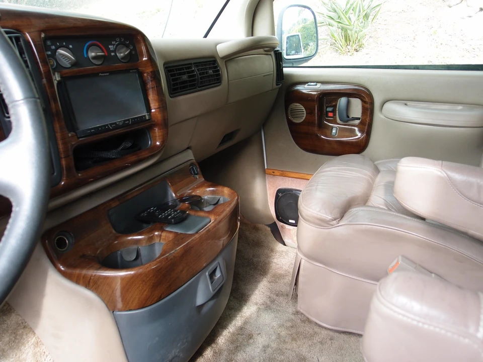1997 GMC Savana - Image 17 of 21