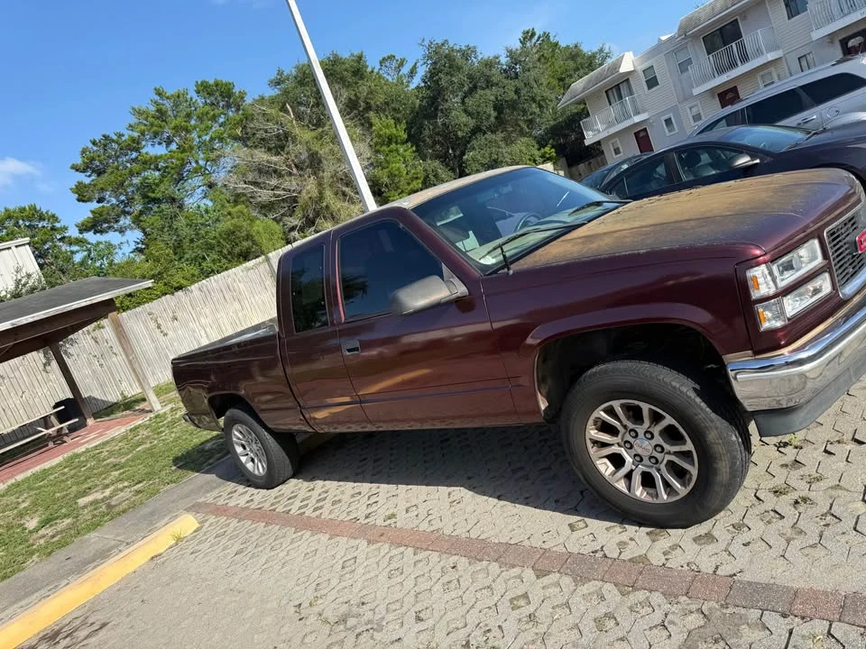 1997 GMC Sierra 1st Gen - Image 2 of 4