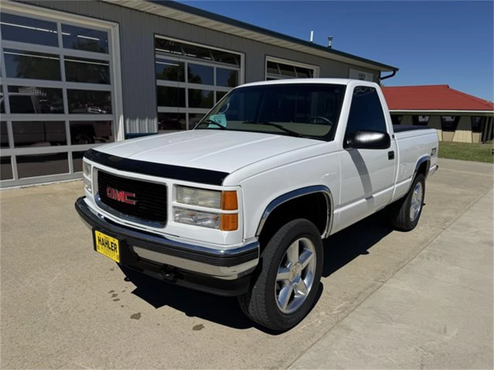 1997 GMC Sierra 1st Gen - Image 4 of 26