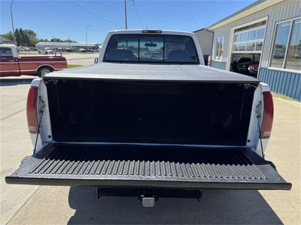 1997 GMC Sierra 1st Gen - Image 10 of 26