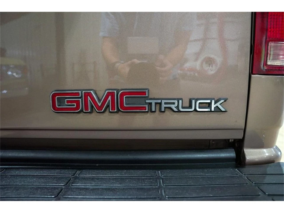 1997 GMC Sierra 1st Gen - Image 23 of 31