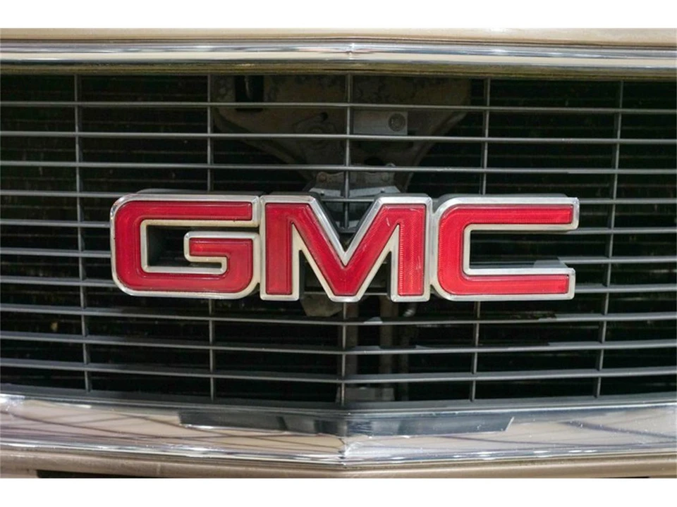 1997 GMC Sierra 1st Gen - Image 18 of 31