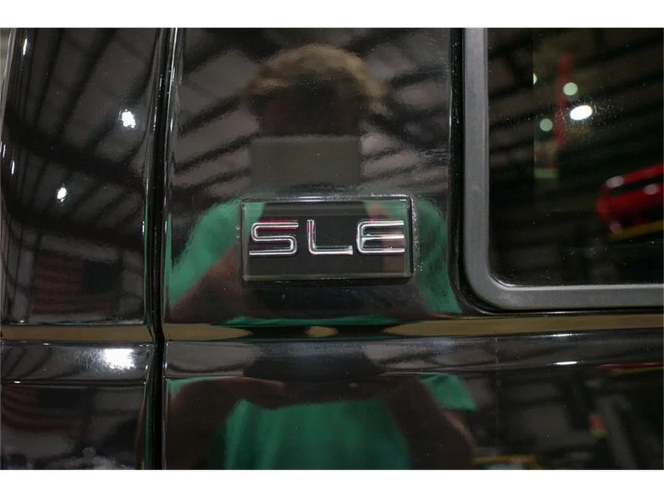 1997 GMC Sierra 1st Gen - Image 28 of 31