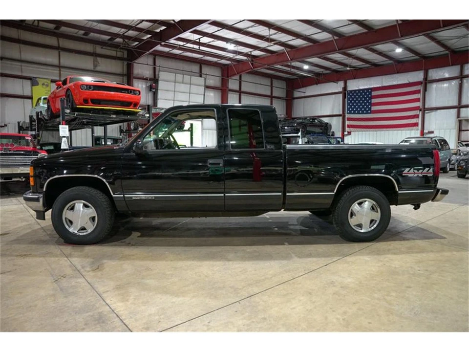 1997 GMC Sierra 1st Gen - Image 4 of 31