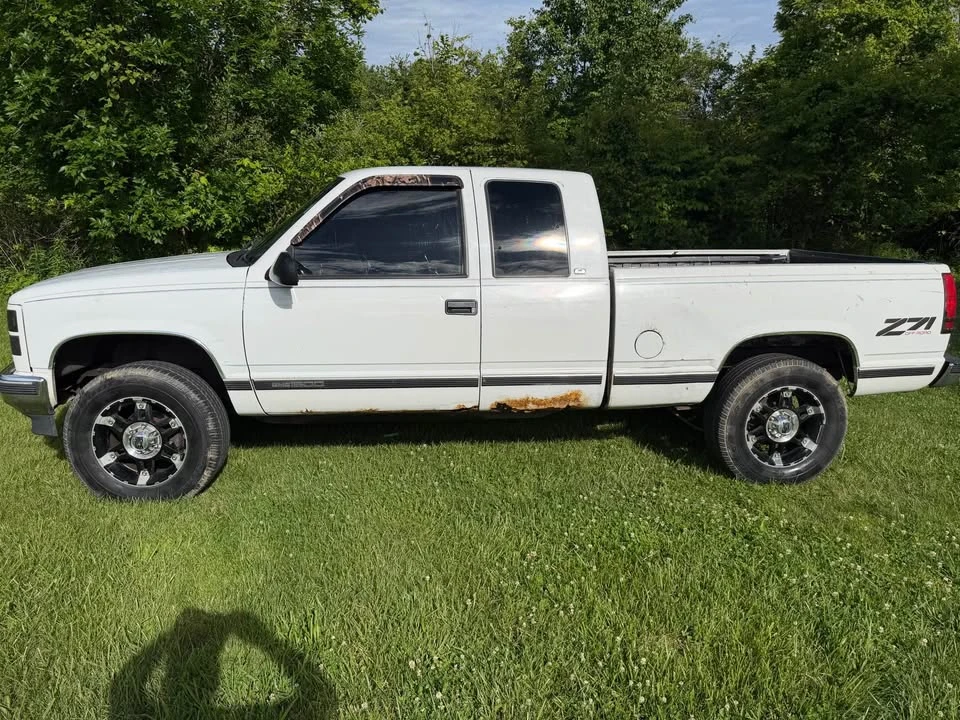 1997 GMC Sierra 1st Gen - Image 4 of 9
