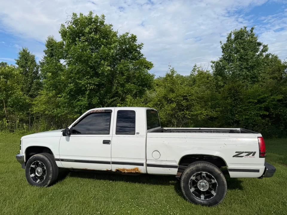 1997 GMC Sierra 1st Gen - Image 7 of 9