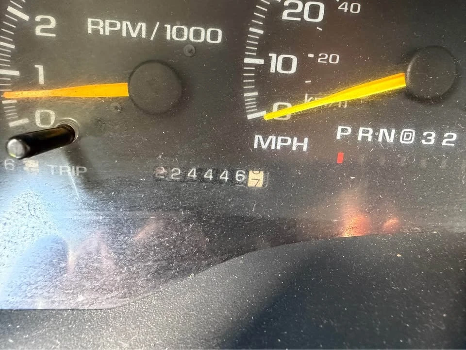 1997 GMC Sierra 1st Gen - Image 9 of 9