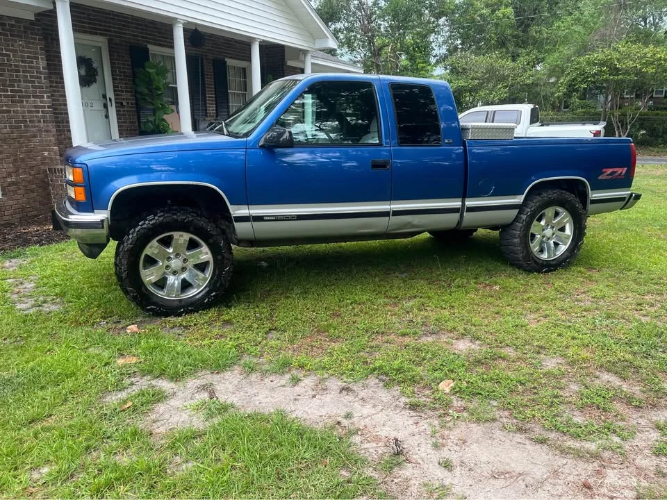 1997 GMC Sierra 1st Gen - Image 3 of 11