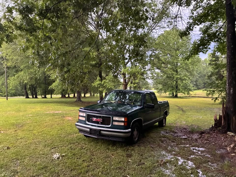 1997 GMC Sierra 1st Gen - Image 2 of 5