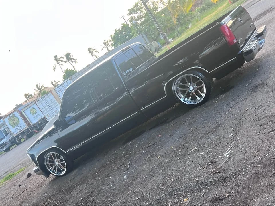 1997 GMC Sierra 1st Gen - Image 8 of 8