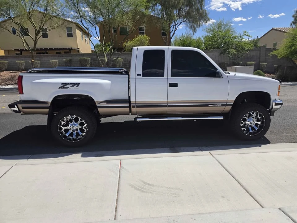 1997 GMC Sierra 1st Gen - Image 7 of 19