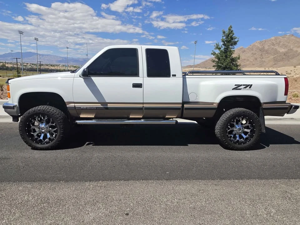 1997 GMC Sierra 1st Gen - Image 3 of 19