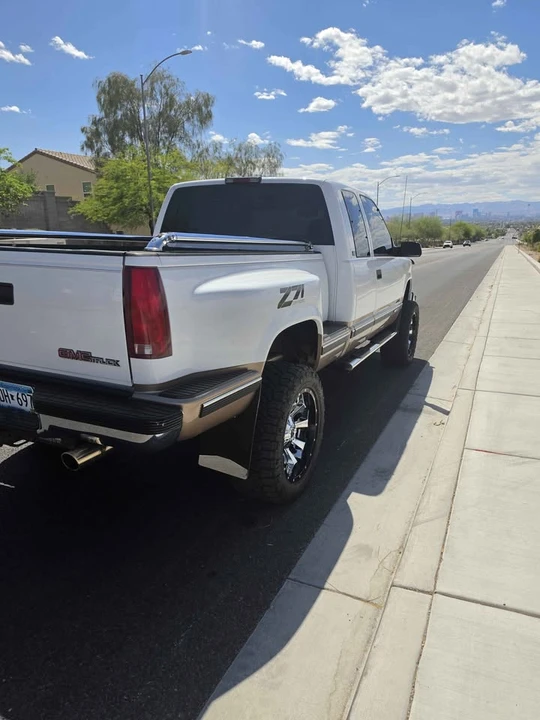 1997 GMC Sierra 1st Gen - Image 6 of 19