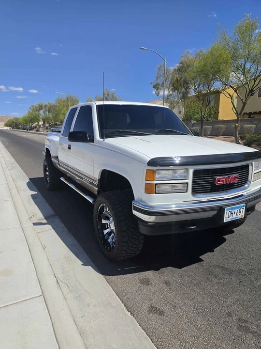 1997 GMC Sierra 1st Gen - Image 8 of 19