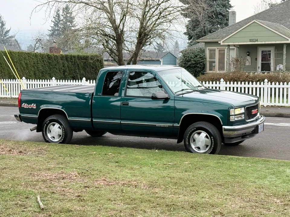 1997 GMC Sierra 1st Gen - Image 12 of 21