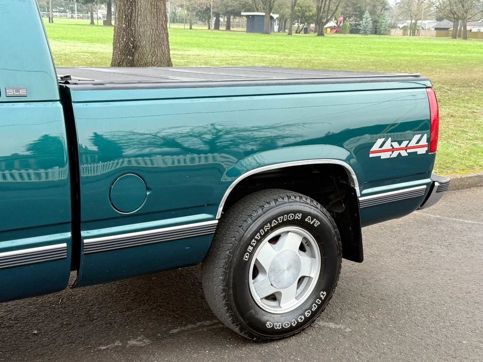 1997 GMC Sierra 1st Gen - Image 17 of 21