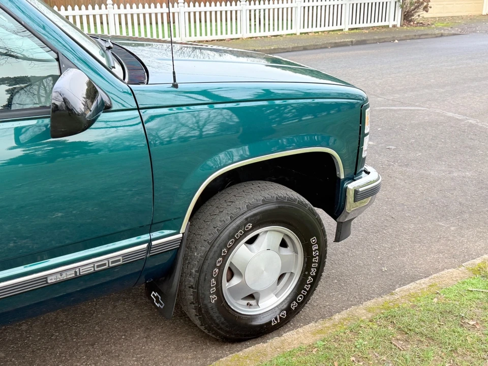 1997 GMC Sierra 1st Gen - Image 20 of 21