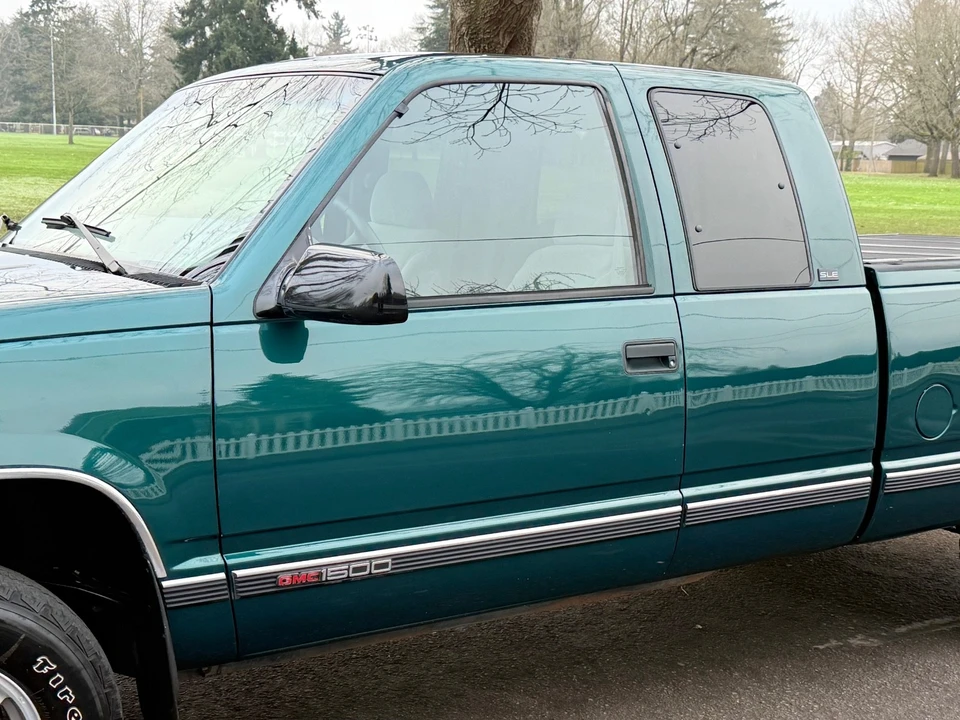 1997 GMC Sierra 1st Gen - Image 16 of 21