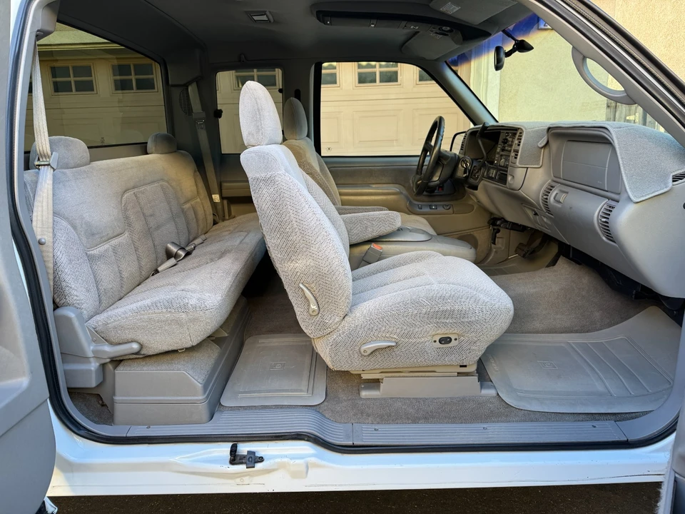 1997 GMC Sierra 1st Gen - Image 12 of 21
