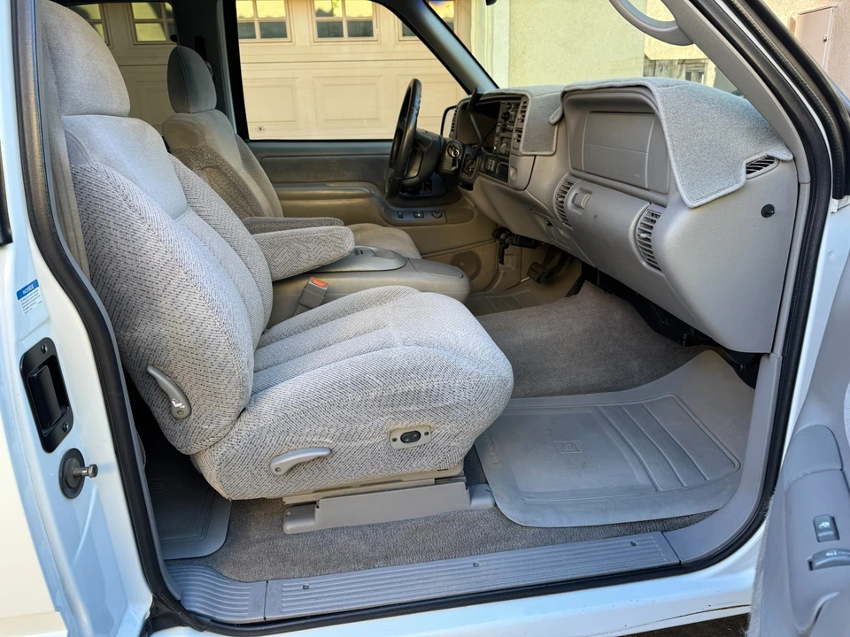 1997 GMC Sierra 1st Gen - Image 11 of 21