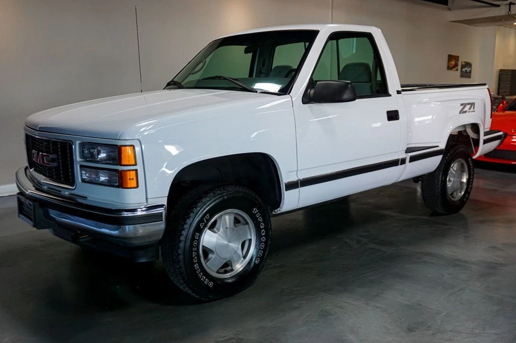 1997 GMC Sierra 1st Gen - Image 5 of 12
