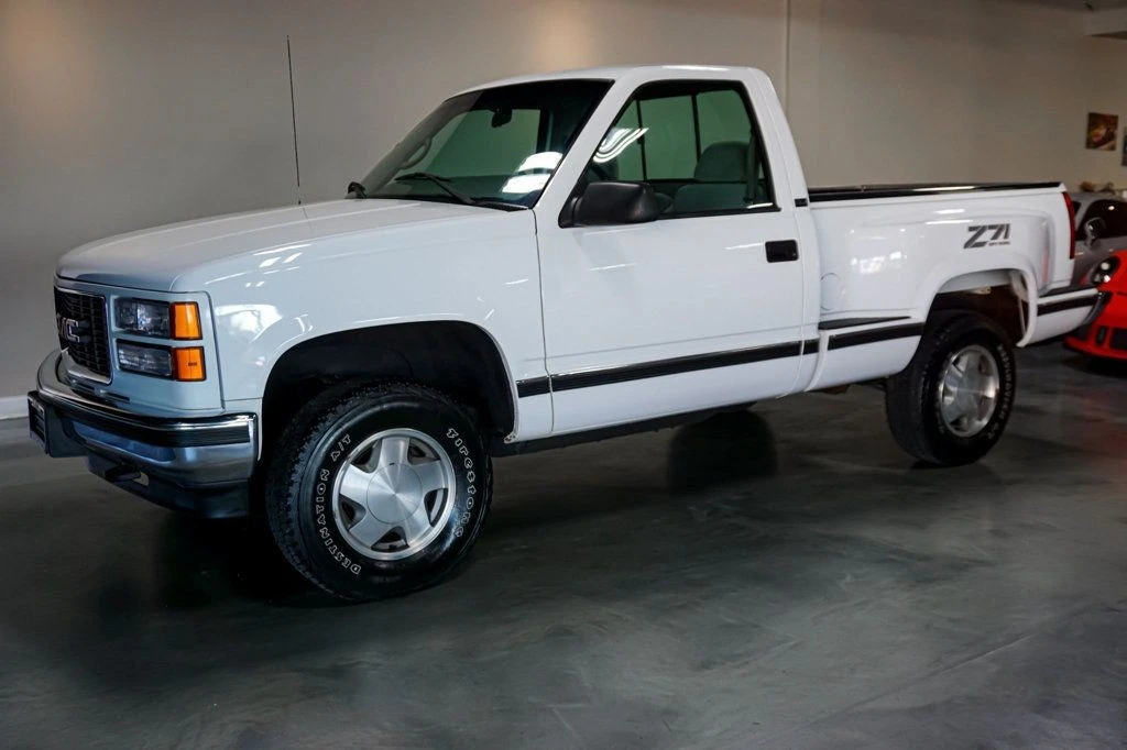 1997 GMC Sierra 1st Gen - Image 3 of 12