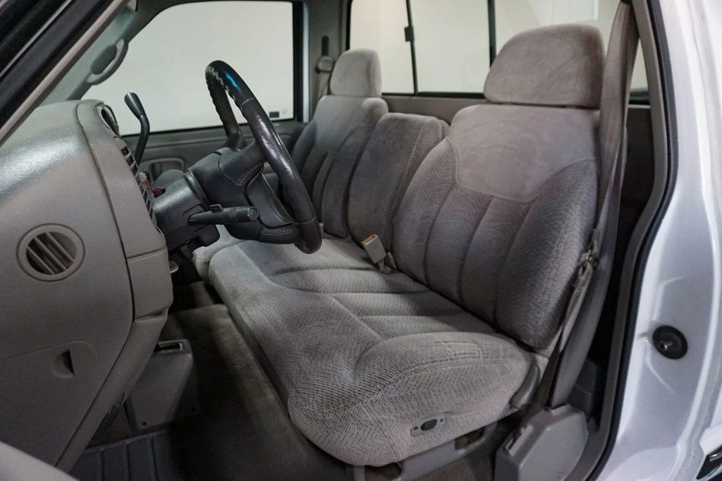 1997 GMC Sierra 1st Gen - Image 8 of 12