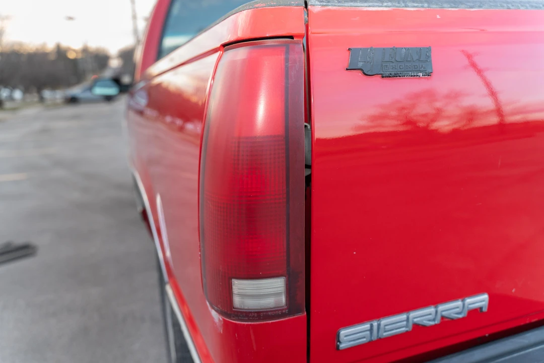 1997 GMC Sierra 1st Gen - Image 14 of 31