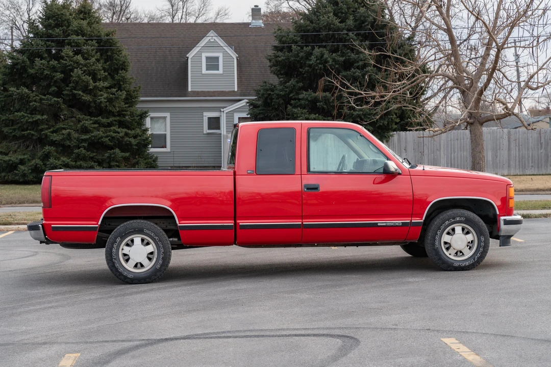 1997 GMC Sierra 1st Gen - Image 9 of 31