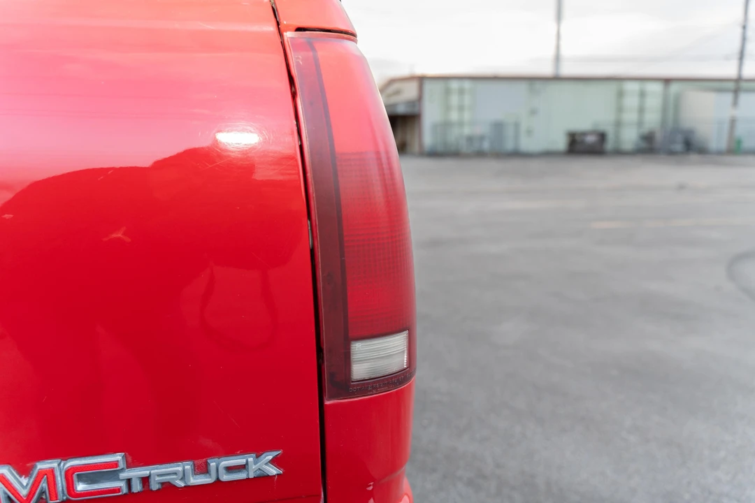 1997 GMC Sierra 1st Gen - Image 18 of 31