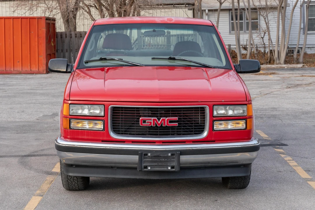 1997 GMC Sierra 1st Gen - Image 2 of 31