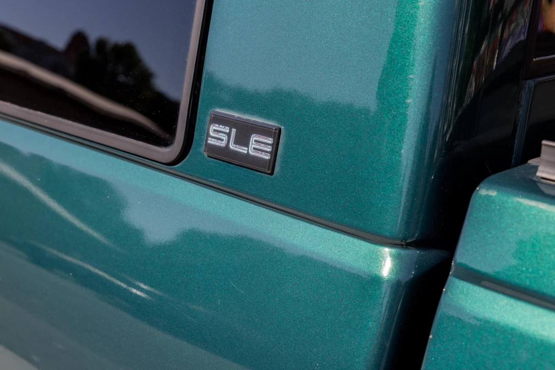 1997 GMC Sierra 1st Gen - Image 28 of 31