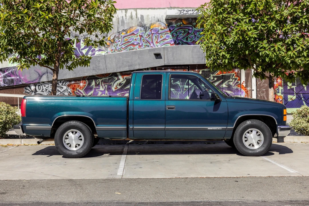 1997 GMC Sierra 1st Gen - Image 11 of 31