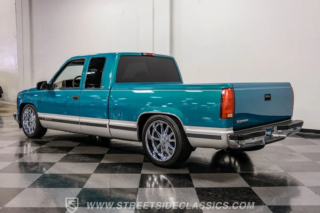 1997 GMC Sierra 2nd Gen - Image 8 of 12