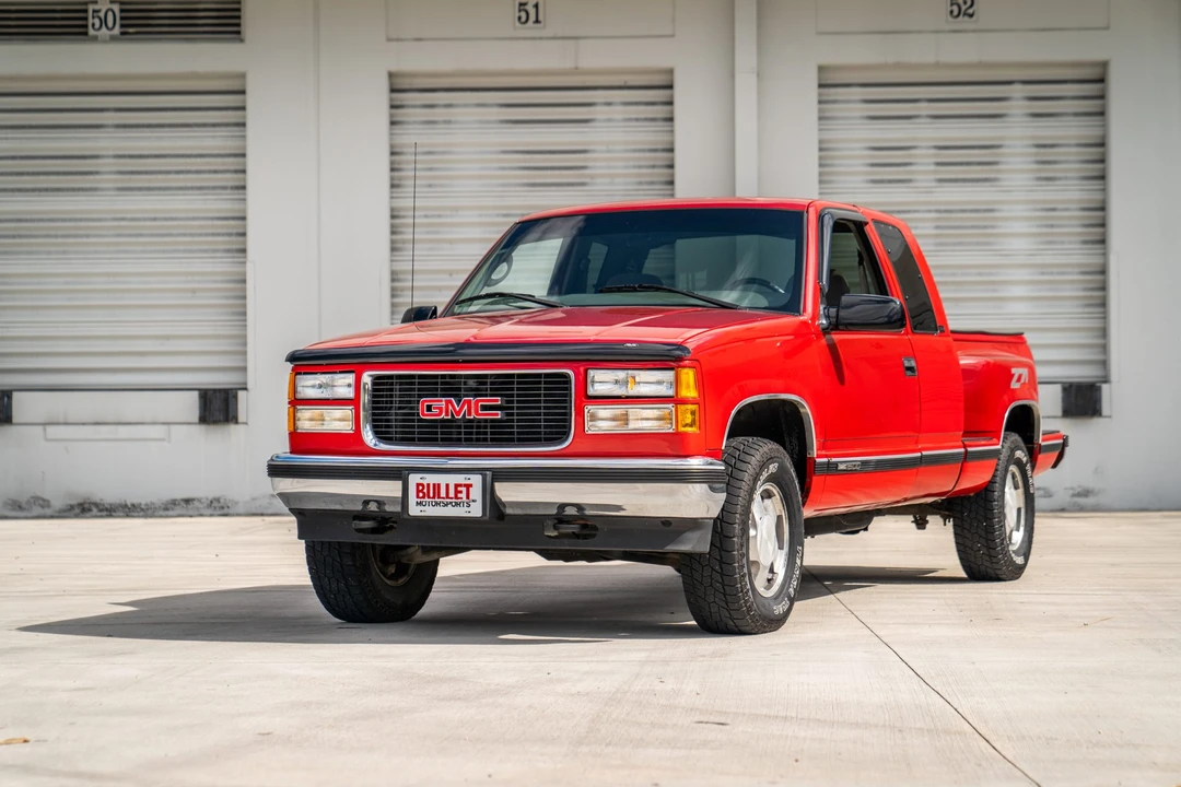 1997 GMC Sierra 1st Gen - Image 2 of 31