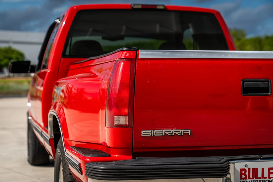 1997 GMC Sierra 1st Gen - Image 13 of 31