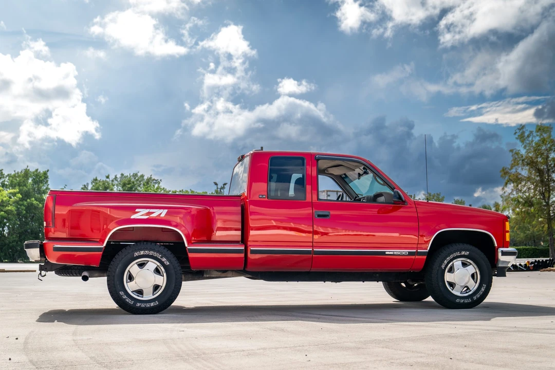 1997 GMC Sierra 1st Gen - Image 7 of 31