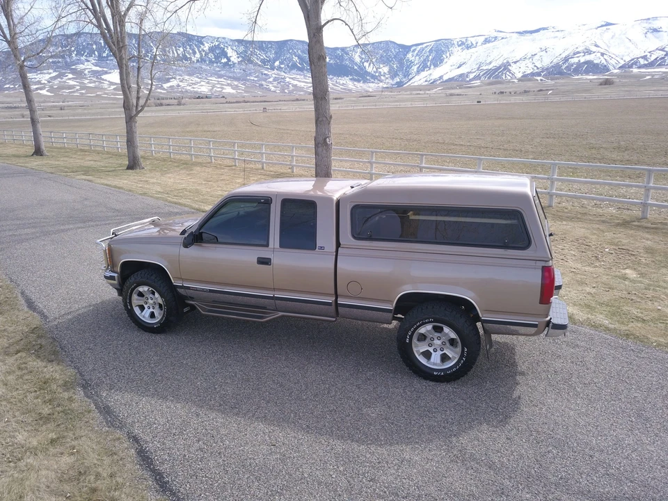 1997 GMC Sierra 1st Gen - Image 28 of 31