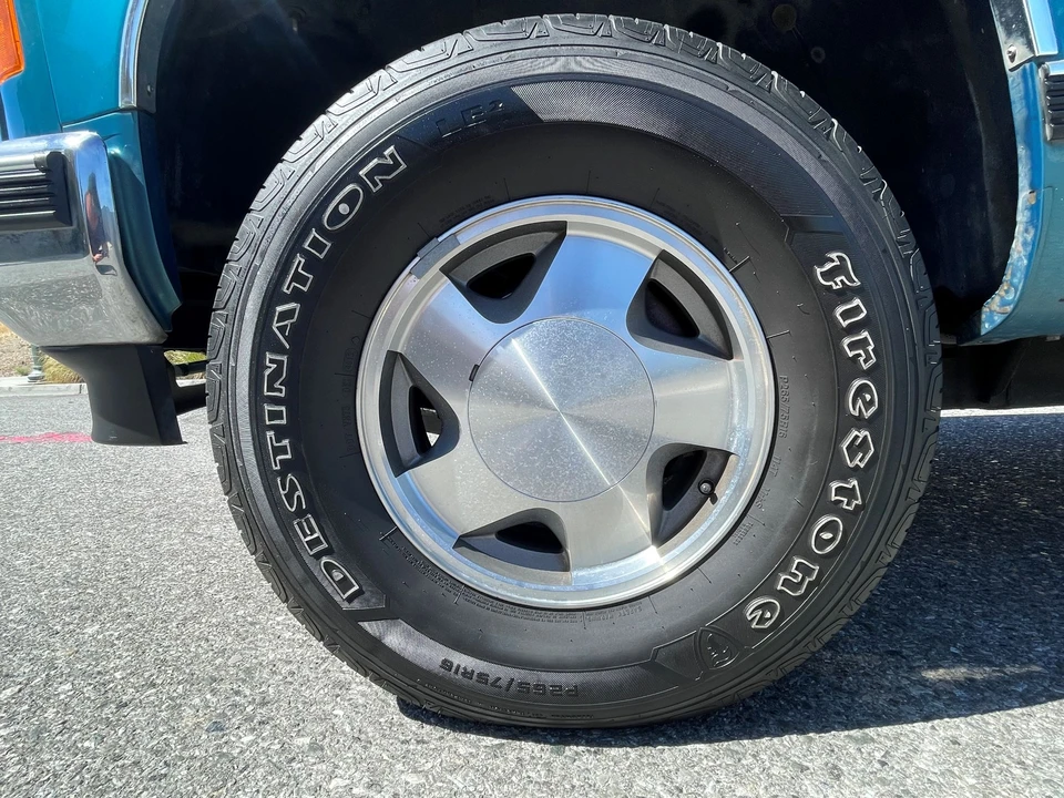 1997 GMC Sierra 1st Gen - Image 17 of 31