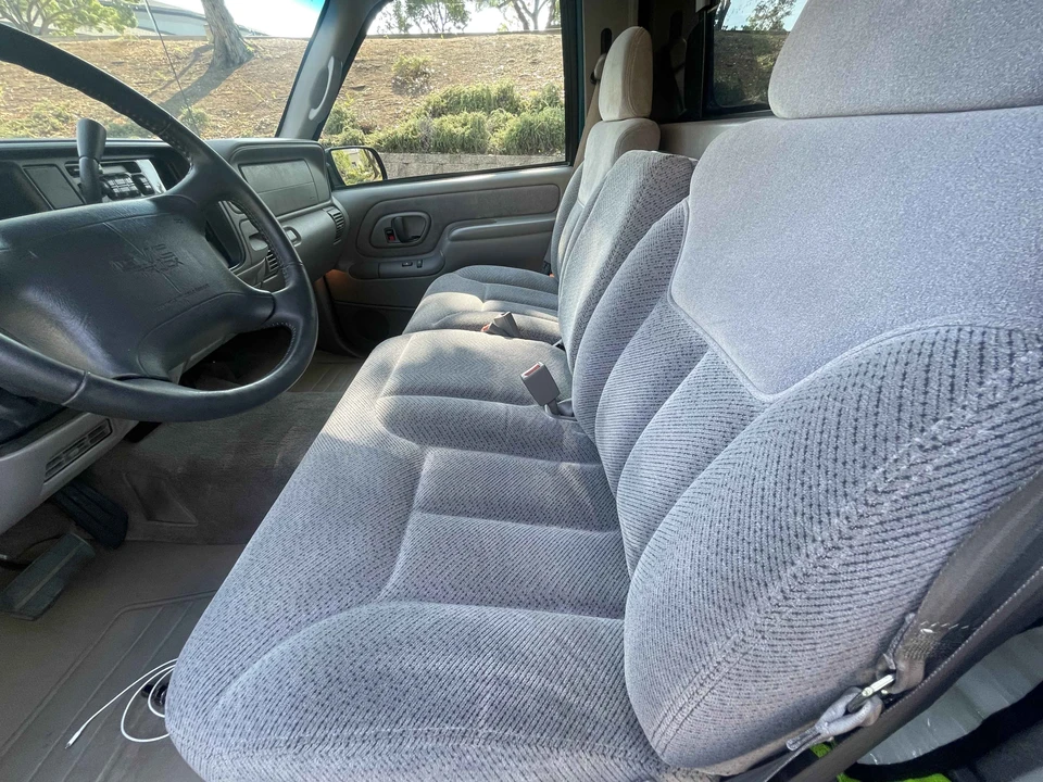 1997 GMC Sierra 1st Gen - Image 29 of 31