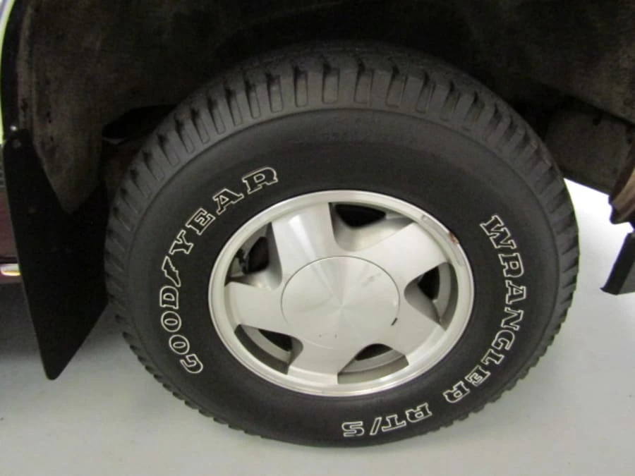 1997 GMC Sierra 1st Gen - Image 22 of 31