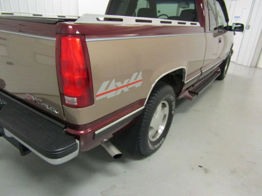 1997 GMC Sierra 1st Gen - Image 12 of 31