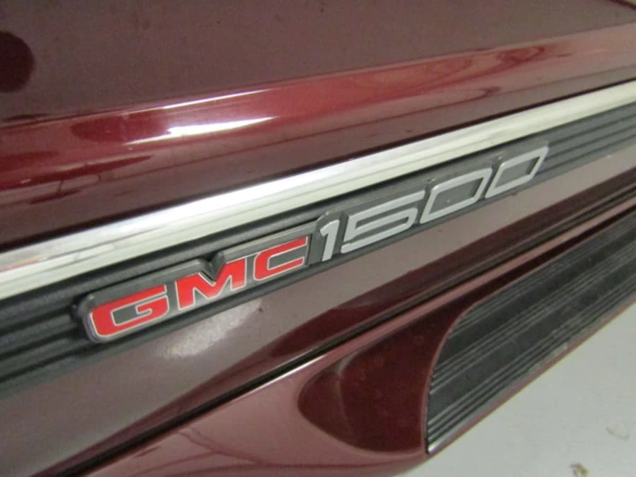 1997 GMC Sierra 1st Gen - Image 30 of 31