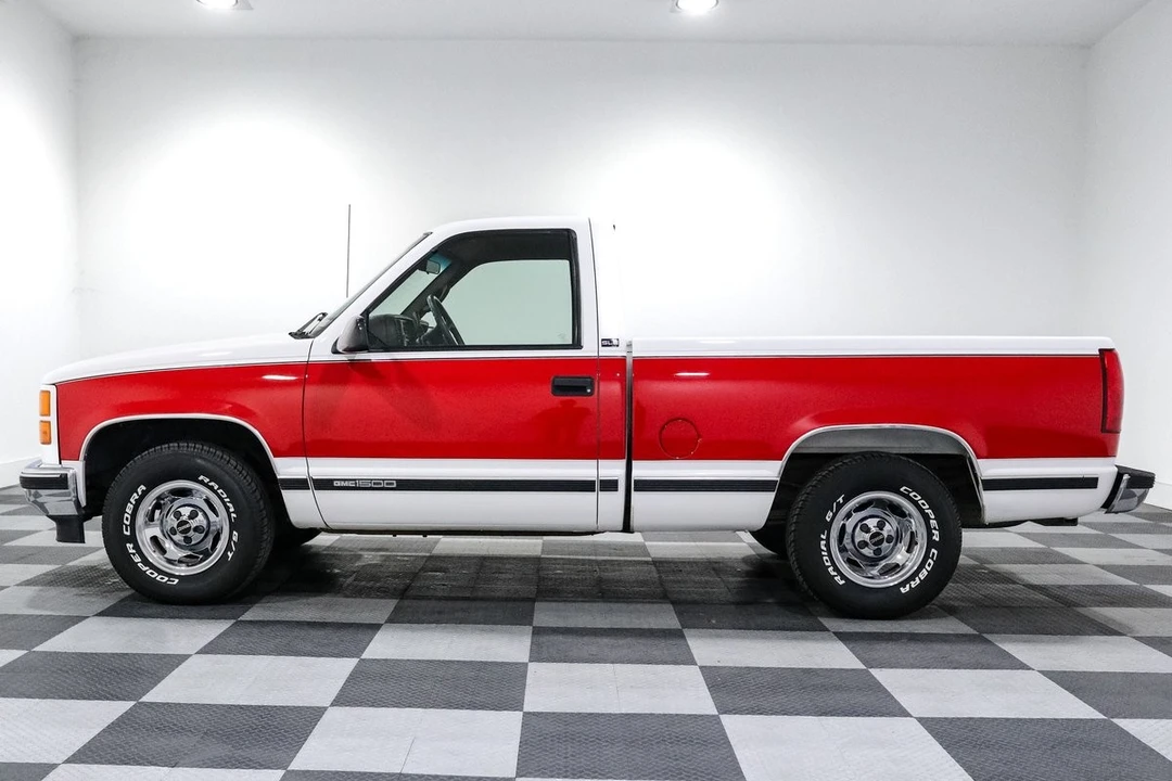 1997 GMC Sierra 1st Gen - Image 4 of 24
