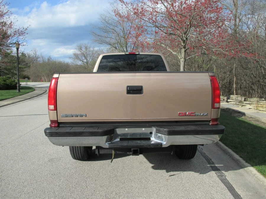 1997 GMC Sierra 1st Gen - Image 15 of 17
